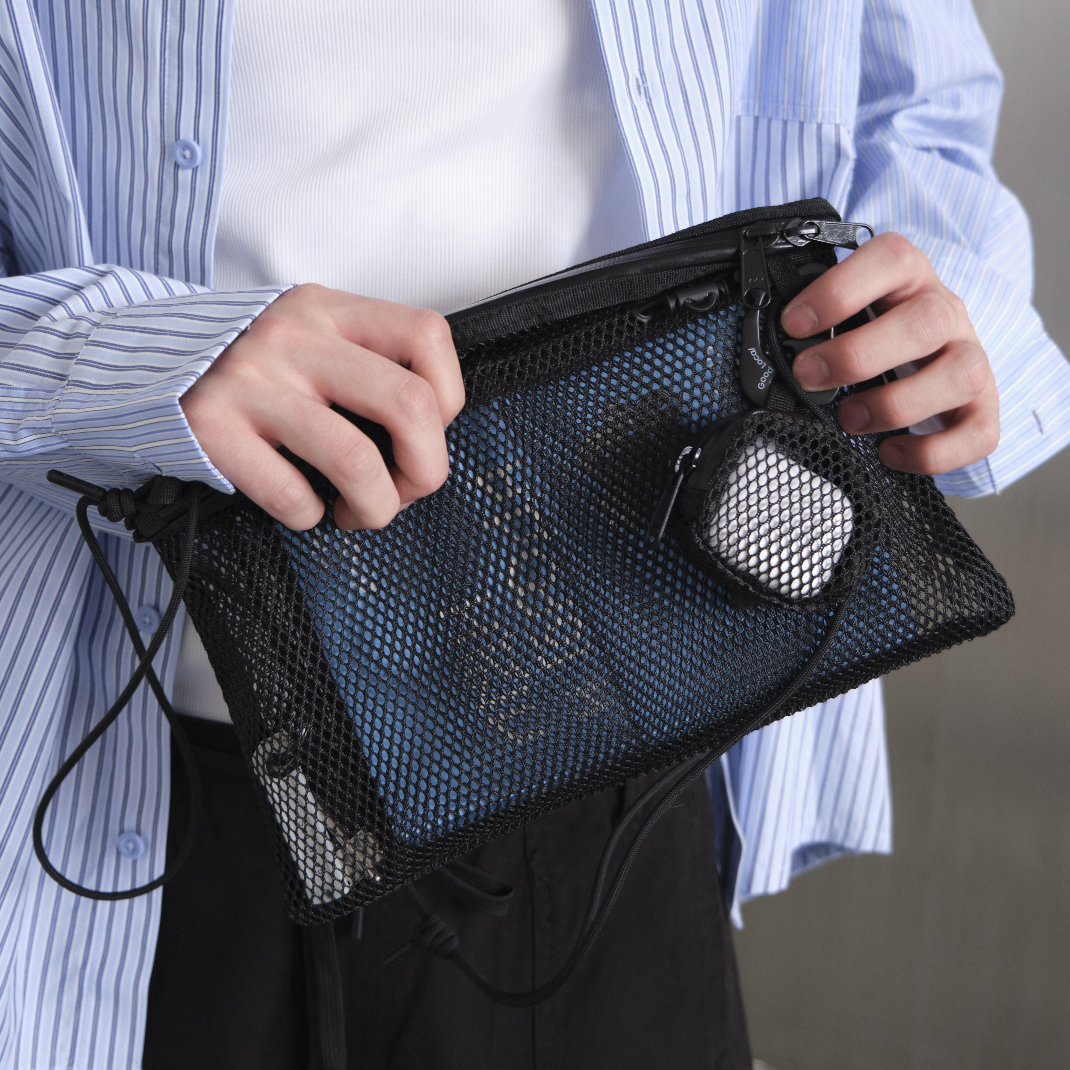 картинка Сумка Crossbody Mesh Line Black от магазина Good local